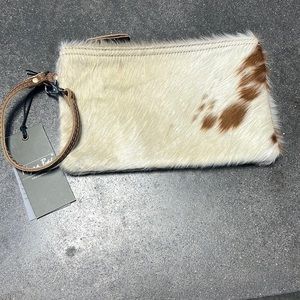 Myra clutch/wristlet
